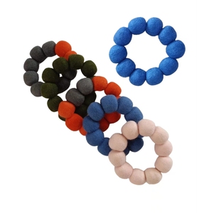 2cm 10pcs Boule Diy <span class=keywords><strong>Laine</strong></span> Feutre Mini Guirlande Boule Ronde <span class=keywords><strong>Couronne</strong></span> pour Noël Fête Vacances - Product Image 1