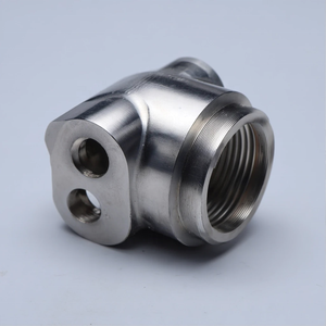 高精度数控加工不锈钢304L出水接头，用于气液系统的防腐液压管接头 - Product Image 1