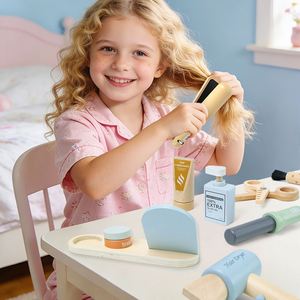 Juego de simulación de madera educativo para niños: set de maquillaje y herramientas de peluquería de juguete para niñas - Product Image 2