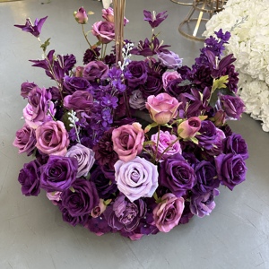 Decoración de Mesa para Bodas GreenLife, Centro de Mesa con Bola de Flores Artificiales en Morado Oscuro, 60 cm, Hecho a Mano, para Uso en Interiores/Exteriores - Product Image 6