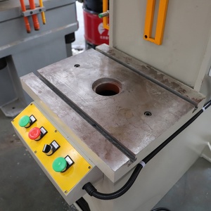 63ตันอัตโนมัติ C กรอบคอลัมน์เดียวกดไฮดรอลิกสำหรับยืดและกด - Product Image 5