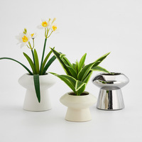 Pot de fleurs en céramique moderne et créatif de style oriental, finition mate, pour plantes d'intérieur, décoration de bureau/table