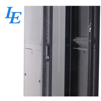 Kabinet Dinding Luar Ruangan IP54 Rak Server Kecil Baja 2.0 mm Dengan Papan Instalasi