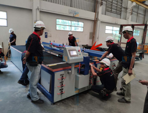 Machine de découpe de verre laminé semi-automatique pour lignes de production intégrées de traitement du verre - Product Image 6