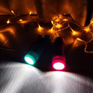 Mini lampe torche 9 LED UV/lumière blanche froide 395 nm, corps en ABS, détecteur d'urine d'animaux, anti-punaises <span class=keywords><strong>de</strong></span> <span class=keywords><strong>lit</strong></span>, détection <span class=keywords><strong>de</strong></span> vernis à ongles, lampe <span class=keywords><strong>de</strong></span> camping - Product Image 6