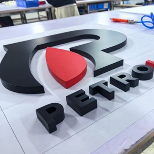 Lettres personnalisées en acier inoxydable mat - Signalétique métallique émaillée non lumineuse pour logo mural d'entreprise, façade de magasin ou bureau - Product Image 1