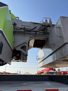 Grúa Móvil Hidráulica Usada Zoomlion ZTC500H de <span class=keywords><strong>50</strong></span> Toneladas, 2020, Pluma Principal de 45m, Euro 5, en Venta - Product Image 5