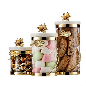Bocal en verre de luxe pour cuisine avec couvercle métallique haut de gamme, pot décoratif en verre transparent avec accent métallique - Product Image 1
