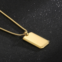 Insigne militaire en acier au titane poli miroir pour homme pendentif carte d'identité personnalisée plaque carrée gravée brillante tendance 18K