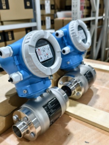 Débitmètre Endress Hauser W 400 authentique, en stock, remplace/est compatible avec le débitmètre E+H Promag 53W. - Product Image 2