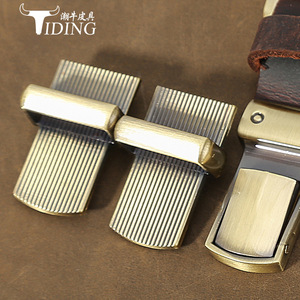 Hebilla metálica Tiding 7714 tipo pin para bolsos, bronce antiguo chapado en oro, accesorios duraderos para bolsos - Product Image 3