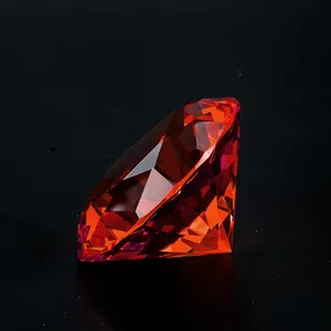 कारखाने गर्म बिक्री सौंदर्य k9 उच्च ग्रेड के लिए लाल मणि पत्थर क्रिस्टल ग्लास हीरा Paperweight शादी की पार्टी उपहार