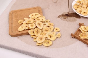 Bâtonnets de bananes lyophilisées en vrac - Légères et croustillantes, compatibles végétaliens, riches en fibres, idéales pour les mélanges de fruits secs et les céréales - Product Image 3
