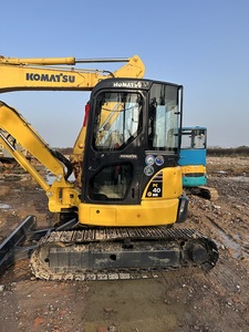 Excavatrice Komatsu PC40 d'occasion de 4 tonnes, mini-excavatrice sur chenilles d'occasion pour l'agriculture et l'exploitation minière, vente en promotion en stock - Product Image 1