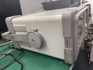 HP Agilent E4408B ESA-L Analyseur de spectre 9 kHz à 26.5 GHz avec option A4H B72 - Product Image 3