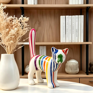 Sculpture d'animal personnalisée créative peinte à la main, figurine de <span class=keywords><strong>chat</strong></span> colorée en résine pour la décoration de la maison - Product Image 4
