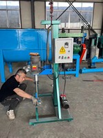 Disperseur simple à faible coût, mélangeur pratique pour prototypes de production à petite échelle pour peintures et revêtements