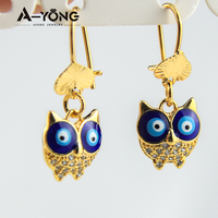 Ayong Jewelry Pendientes de aro de anime bonitos árabes Pendientes de búho de circón chapados en oro de 18K para mujer