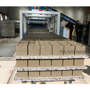 Machine à fabriquer des pavés en béton QTF10-15, machines à fabriquer des briques à vendre au Zimbabwe - Product Image 2