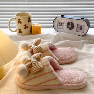 Pantoufles d'hiver classiques à bout fermé, antidérapantes, à semelle souple, respirantes, anti-odeurs, chaudes et isolées, en coton pour la maison - Product Image 4