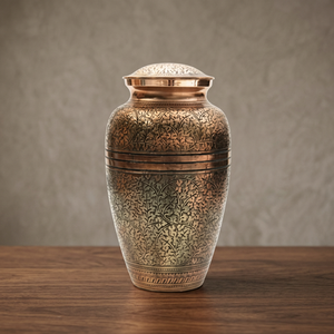 Urne commémorative en laiton, porte-bougie, vase funéraire en métal gravé floral pour hommage funéraire, artisanat indien, or 200 - Product Image 1
