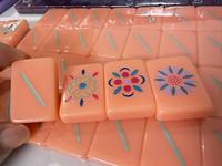 Tuiles de Mahjong Barney Orange, photos réelles, en stock, expédition immédiate.