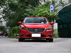 Mazda 6 Atenza 2.5L Berline Premium - Sièges chauffants électriques Système audio BOSE CarPlay Caméra de recul Frein de stationnement électronique - Product Image 2