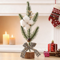 Vente flash BINGCHI BC-K002 Arbre de Noël artificiel carré en PE durable, décoration de table, 15x28cm