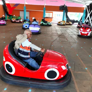 Pretparkspellen Populaire Grondgrid Botsauto Pretpark Uitrustingsrit