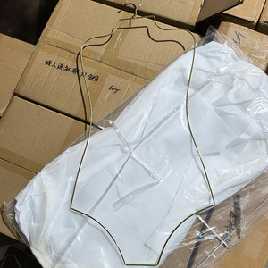 Appendiabiti all'ingrosso <span class=keywords><strong>per</strong></span> lingerie da donna, appendiabiti in metallo dorato a forma di corpo <span class=keywords><strong>per</strong></span> costumi da bagno, appendiabiti espositivi <span class=keywords><strong>per</strong></span> bikini <span class=keywords><strong>per</strong></span> negozi di abbigliamento - Product Image 3