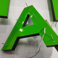 Enseigne extérieure carrée YIJIAO avec éclairage, enseigne en acrylique personnalisée, signalétique pour magasin médical, enseigne extérieure pour entreprise