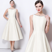 Elegante Vestido Midi Sin Mangas de Satén con Cuello Barco y Pedrería Sólida para Mujer, Cintura Natural, Lavable, Primavera/Otoño/Verano