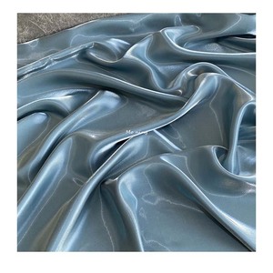 Tissu <span class=keywords><strong>satin</strong></span>é brillant effet <span class=keywords><strong>eau</strong></span> liquide, tissu doux et lisse effet métal brillant, tissu de doublure brillant pour robe de mariée en soie cristalline - Product Image 1