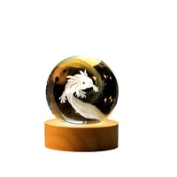 Boule de cristal lumineuse gravée en 3D, globe en quartz rose, petite veilleuse, style moderne minimaliste, cadeau d'anniversaire créatif, ornement de bureau