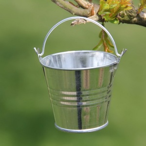 Mini verre à <span class=keywords><strong>vin</strong></span> créatif en métal baril de fer petits plats pour bière de petite amie drôle buvant un seau rouge Internet sans fuite - Product Image 6