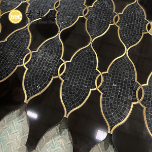 Diseño clásico Nero Marquina Mármol Mezcla Líneas de latón Azulejos de mosaico para decoración de interiores - Product Image 1