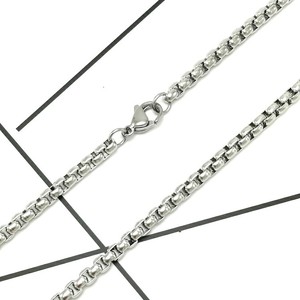 สร้อยคอโซ่สแตนเลสทรงสี่เหลี่ยม ของขวัญสำหรับทุกเพศ ความยาว 45 ซม. - Product Image 3