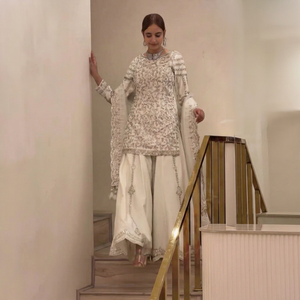 Salwar Kameez en viscose brodé pour femme, orné de pierres, tenue de soirée formelle, longueur au sol, vêtement ethnique - Product Image 1
