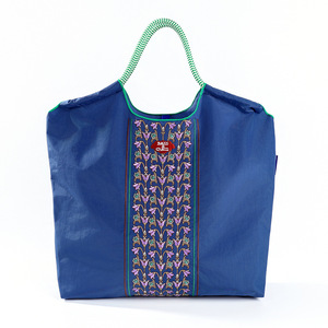 Bolso de Hombro de Gran Capacidad con Correa Única, Estilo Japonés, Impermeable, con Bordado Floral, de Nailon, para <span class=keywords><strong>el</strong></span> Verano 2026 - Product Image 5