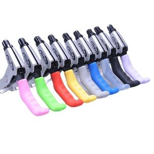 Housse de levier de frein de vélo de montagne universelle, protection antidérapante en silicone, housse de levier de frein de vélo en silicone - Product Image 1