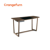 Ensemble de chambre d'hôtel en bois massif : lit double, tables de chevet, fauteuils, table basse – Mobilier contemporain pour appartements et villas