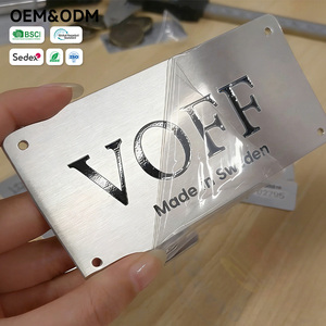 Etiquetas Metálicas Personalizadas con Nombre Grabado, Resistentes a los Arañazos, <span class=keywords><strong>de</strong></span> Aluminio Cepillado, Fabricadas con Información <span class=keywords><strong>de</strong></span> Origen, Montadas con Tornillos - Product Image 1