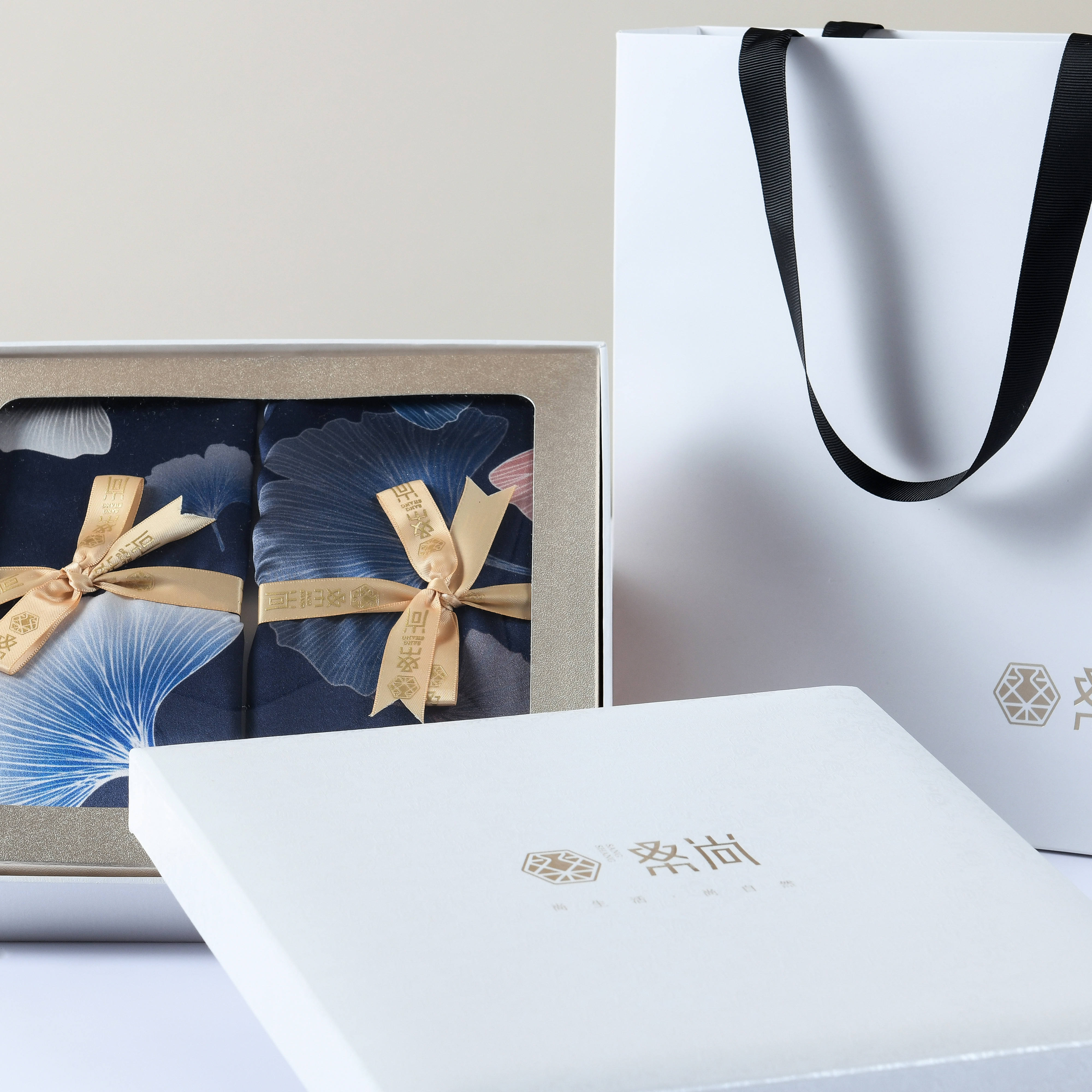 Le service client fournit la dernière carte de couleur