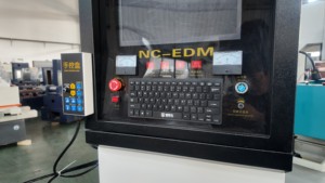 Znc tia lửa xói mòn chết chìm <span class=keywords><strong>EDM</strong></span> Máy Giá thấp <span class=keywords><strong>EDM</strong></span> máy <span class=keywords><strong>CNC</strong></span> - Product Image 6