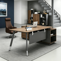 Bureau de direction moderne de luxe, bureau d'ordinateur en bois en forme de L avec rangement latéral