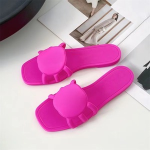 Sandales plates de luxe en PVC pour femmes, respirantes et durables, idéales pour la plage et le quotidien, par des créateurs de chaussures personnalisées - Product Image 6