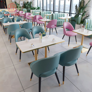 ชุดโซฟาหนังสีชมพูสำหรับร้านอาหาร พร้อมเก้าอี้เข้าชุด และโต๊ะหินอ่อนฐานสีทอง สำหรับร้านกาแฟหวาน - Product Image 4