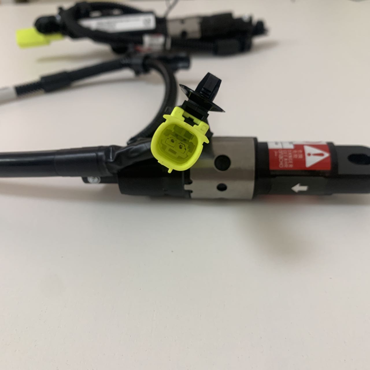 エル@ 53440-69026 53450-69026 SUPPORT ASSY, HOOD, LH & RH For