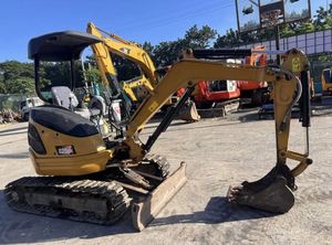 Mini-excavatrice 2T 3T CAT 020CR 020 d'occasion, chenillée, moteur japonais, pompe, certifiée CE, avec accessoire tarière - Product Image 3