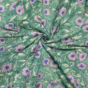 Tissu en coton imprimé floral de qualité supérieure |   Voile indien léger teint à la main |   Tissu pour Kurti et robe - Product Image 1